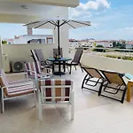 Nissi Elena Sunny Cozy Apt